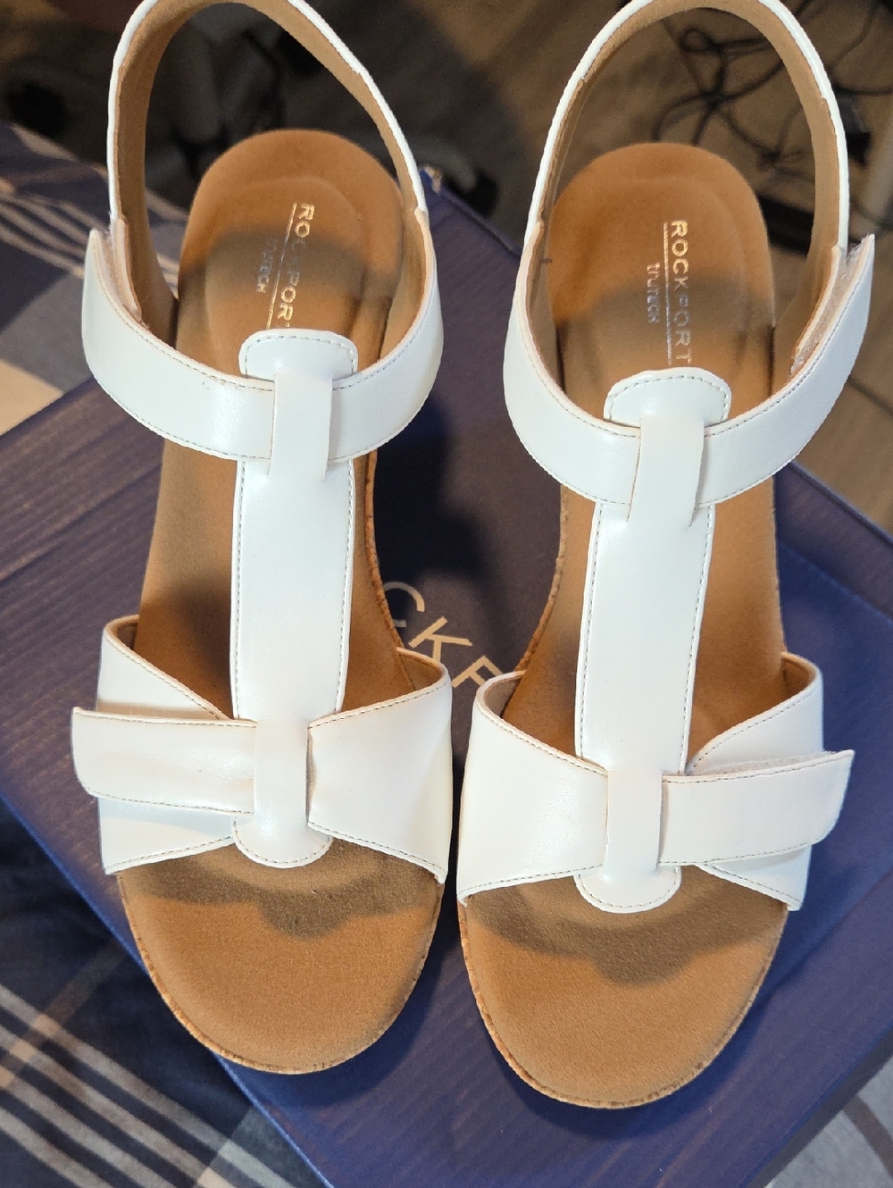 Rockport White T-Strap Leather Sandals